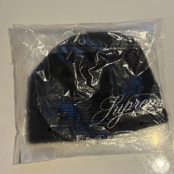 Supreme Kangol Furgora Script Beanie - Picture 2 of 3